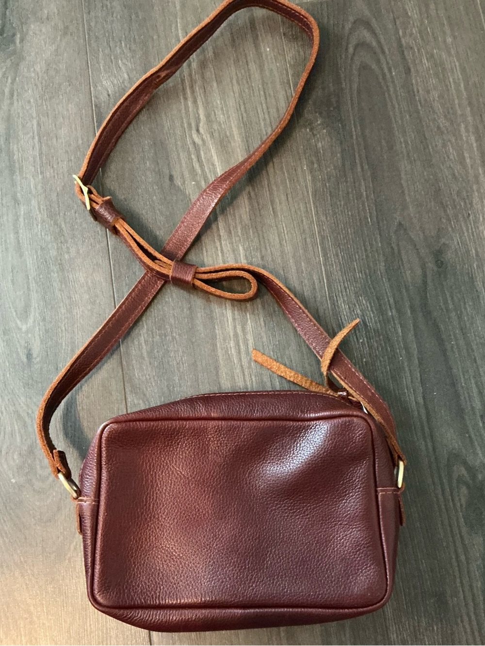Portland Leather Goods Large Crossbody Camera Bag, Nutmeg - Picture 2 of 3
